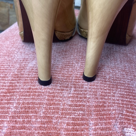 Stuart Weitzman patent leather 5in heels Made in Spain size 9M CW97894 - Picture 13 of 13